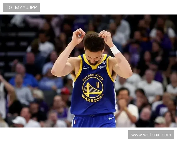 克莱上半场状态低迷仅得5分三分球命中率惨淡